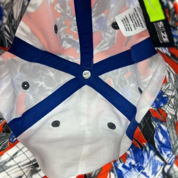 NIKE BALL CAP BRIGHT RED, BLUE, BLACK & WHITE FLORAL TROPICAL DESIGN ONE SIZE - Picture 7 of 10